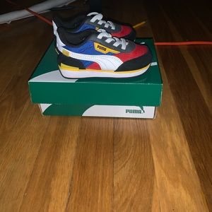 Toddler Pumas size 6